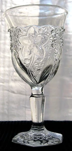Tiara Indiana Glass Clear Iris Daisy & Button with Narcissus 3 ounce Wine Glass - Picture 1 of 7