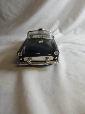 1956 FORD THUNDERBIRD REVELL 1:18 SCALE DIECAST, CONVERTIBLE #HM2 - Image 1 of 4
