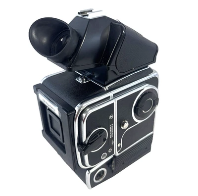 Cuerpo Hasselblad 500EL/M con parte posterior de película A12 tipo III y visor de prisma con caja Foto 1 de 4