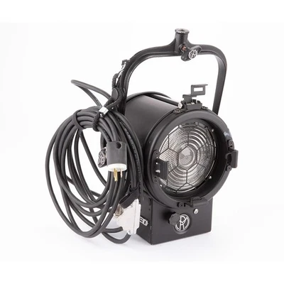 Mole-Richardson 8931 BabyLED 150W 6.0" Fresnel with DMX (Daylight) SKU#1871790 - Image 1 of 4