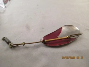 Crusader Kidney Shaped Spinner No.9439 Vintage Fishing Lure used good condition - Picture 1 of 3