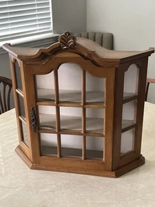 Vintage Powell Wall Hanging Curio Cabinet Display Or Table Top - Picture 1 of 10