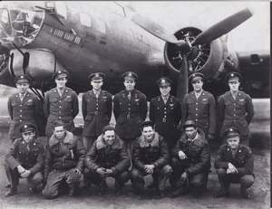 USAAF Boeing B-17G Sky Scrapper 92 BG & 13 crewmen photo - Picture 1 of 1