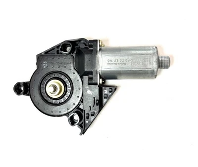 2004-2013 Volkswagen Touareg Front Right Passenger Window Motor OEM 130821765 - Image 1 of 3