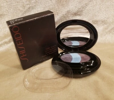 Shiseido Triple System Sombra de ojos T3 AZURE MATIZ .14 oz 4 g polvo prensado trío Foto 1 de 4