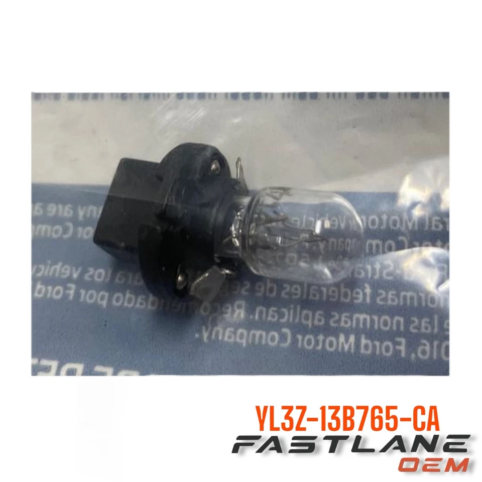Ford Expedition/Explorer/Taurus 2000-2008 bombilla y enchufe nuevo OEM YL3Z-13B765-CA Foto 1 de 4