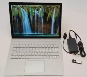 Microsoft Surface Book 2 Core i5 – 1.7GHz 8th Gen – 8GB RAM – 256GB SSD - Win 11 - Imagen 1 de 15