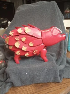 Wood And Metal Pig Distressed - Picture 1 of 8