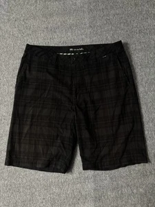 Travis Mathew Shorts Mens Size 34 Black Plaid Golf Casual Lightweight Stretch - Picture 1 of 14
