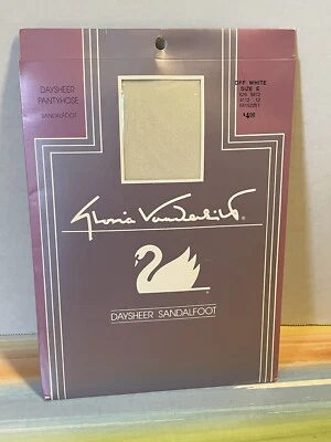 Pantimedias Gloria Vanderbilt Daysheer talla E Off White 100% nailon sandalia Foto 1 de 4
