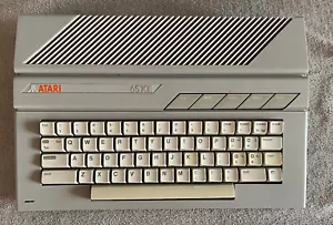 Atari 65XE 130XE w PUDEŁKU. 128KB - Zdjęcie 1 z 9