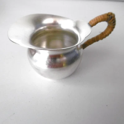 pot a lait metal argente - Photo 1/4