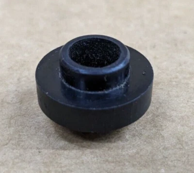 90-05 Mazda Miata MX5 OEM Fuel Rail Insulator Dist. Spacer Single B675-13-158 - Image 1 of 3