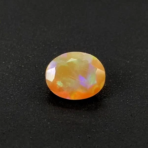 Piedra preciosa facetada con forma ovalada de ópalo etíope 100 % natural sin tratar de 0,70 quilates 9*7 mm - Imagen 1 de 8