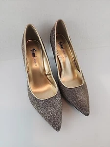 FIONI NIGHT GOLDFormal Prom High Heel Shoes Pumps GLITTER/ SPARKLY 8M - Picture 1 of 7