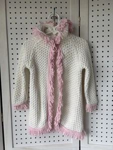 Suéter cárdigan tejido con capucha con flecos rosa marfil armario de Jillian para niñas pequeñas 3T - Imagen 1 de 8