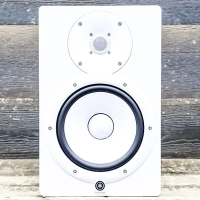 Yamaha HS8 (White) Powered Studio Monitor 120W 8" Woofer Studio Monitor (Single) - Image 1 of 4