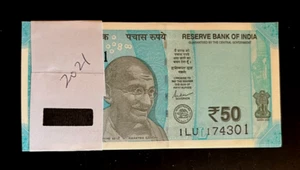 INDIA 50 RUPEES P-111 2021-2025 x 100 Pcs Lot BUNDLE GANDHI CHARIOT UNC BANKNOTE - Picture 1 of 5