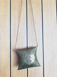 vintage brass pillow purse - Picture 1 of 3