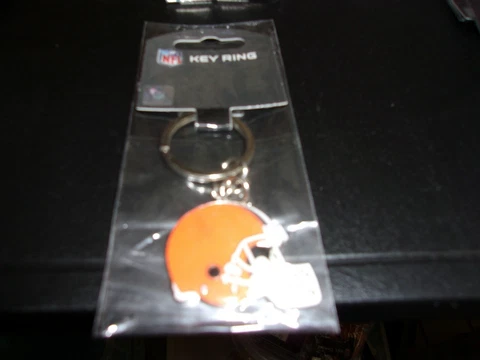 Cleveland Browns Metal  Helmet  Keychain  New Great Stocking  Stuffers Cover