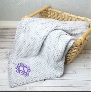 Personalized/Monogrammed Textured Soft Plush Throw or Toddler Blanket~Many Color - Picture 1 of 11