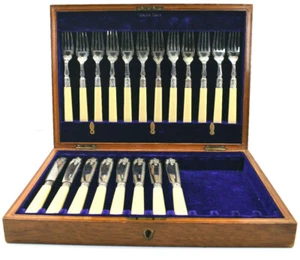 Juego de cubiertos George Butler Silver Fish Eaters asas blancas en caja de madera - Imagen 1 de 12
