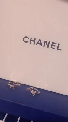Chanel Loop Ohrringe  - Bild 1 von 3