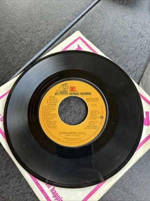 1979 Neil Young Cinnamon Girl / The Loner 45RPM RPM 7” Single Reprise Live Rust Foto 1 de 4