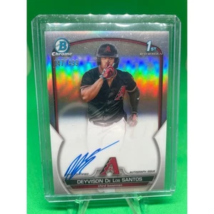 2023 Bowman 1st Bowman Deyvison De Los Santos Refractor Auto /499 - Bild 1 von 2