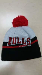 Adidas NBA Chicago Bulls Team Script Team Color Cuffed Pam Knit Beanie Hat Cap - Picture 1 of 2