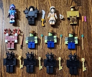 Roblox (12×) Figure Lot With Accessories Unplayed -Exact Items Shown - No Codes - Picture 1 of 13