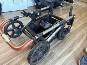 Twins -sliver cross double prams - Picture 1 of 21