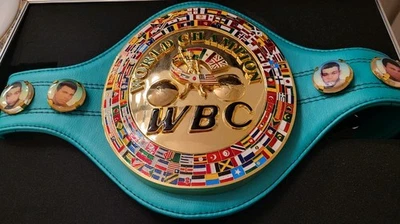 Cinto autêntico do Campeonato Mundial da WBC usado por Krzysztof Wlodarczyk. - Imagem 1 de 4