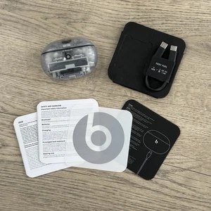 Beats Studio Buds + Auriculares True Wireless con Cancelación de Ruido - Transparente - Imagen 1 de 17