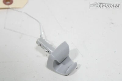 TOYOTA PRIUS PRIME 2017-22 PARABRISAS DELANTERO DERECHO PARASOL SOPORTE GANCHO OEM Foto 1 de 4