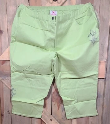 Quaker Factory 3xl Lime Green Capri pants w Rhinestone fleur de lis design - NWT - Image 1 of 4