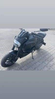 Ducati Diavel/Carbon Motorrad - Bild 1 von 4
