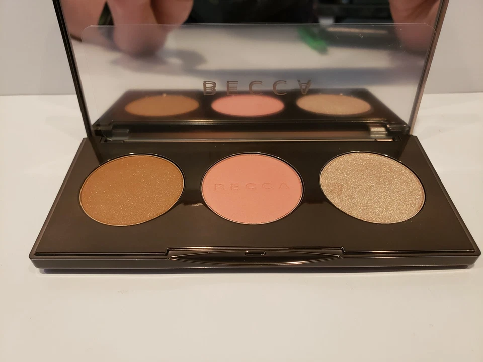 Becca ~ Sunchaser Palette - Bronze, Blush & Highlight - 0.42 Oz - NIB - Image 1 of 3