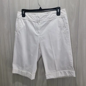 Larry Levine Women's Shorts White Size 6 Casual Beach Cruise Vacation Travel - Picture 1 of 7