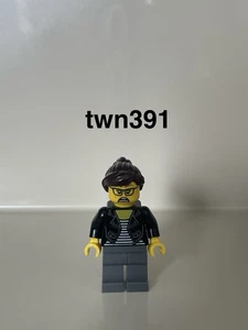 Original LEGO® Minifigur Geisterhaus Frau twn391 aus 10273 EOL - Bild 1 von 3