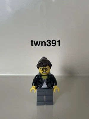 Original LEGO® Minifigur Geisterhaus Frau twn391 aus 10273 EOL - Bild 1 von 3