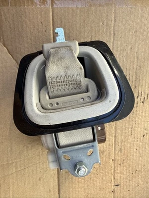 Subaru Legacy Outback 2005 2006 2007 cinturón de seguridad retractor 94482AG00A gris A63 Foto 1 de 4