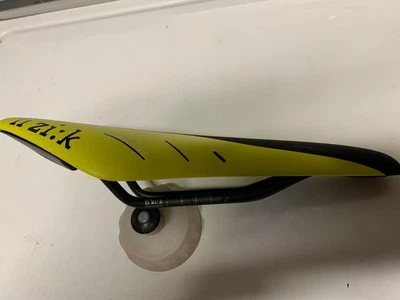 Fizik Arione R5 negro y flouro pocas horas Foto 1 de 4