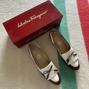 Vintage Salvatore Ferragamo Anastasia weiß braun Leder Quaste Schuhe Größe 8 - Bild 1 von 9