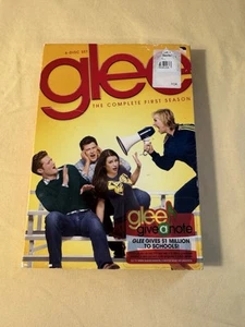 Glee The Complete First Season - Picture 1 of 5