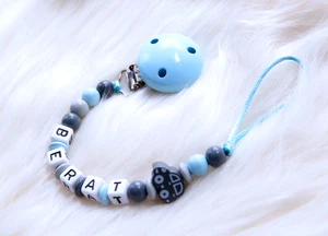 ★ Schnullerkette mit Namen Junge ★ AUTO ★ Geburt Babygeschenk grau blau  ★ - Bild 1 von 2