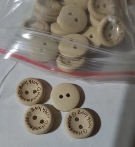 15 Mm Two-Holes Laser Engraving Alphabet Handmade With Love Round Wooden Button - Picture 1 of 3