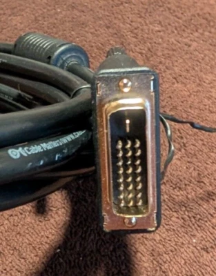 CABLE MATTERS 10 Ft Dual Link Digital Video DVI Cable DVI Male to DVI Male - Image 1 of 3