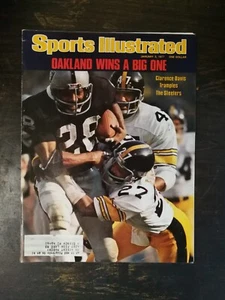 Sports Illustrate January 3, 1977 Clarence Davis Oakland Raiders 924 - Picture 1 of 2