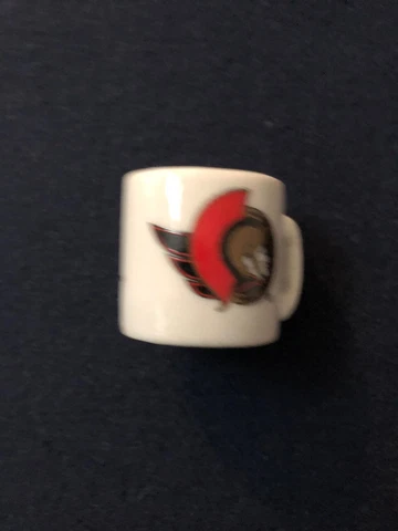 NHL Collectible Mini Mug POttawa Senators Gumball Hockey Cover